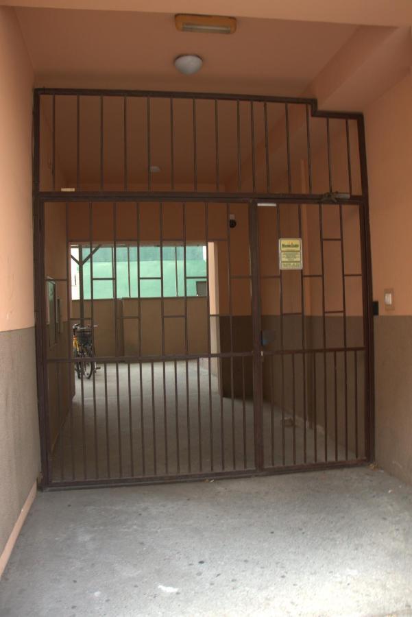 Novi Sad Apartman Tenigo Екстериор снимка